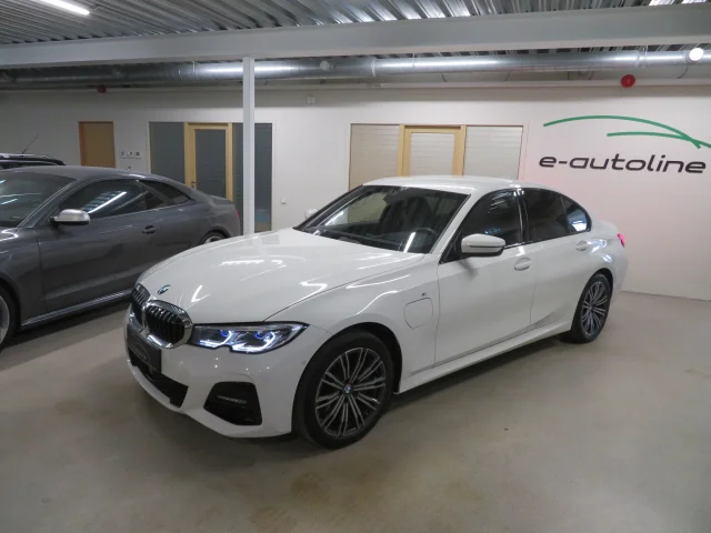 Image of BMW 330 2.0 135kW