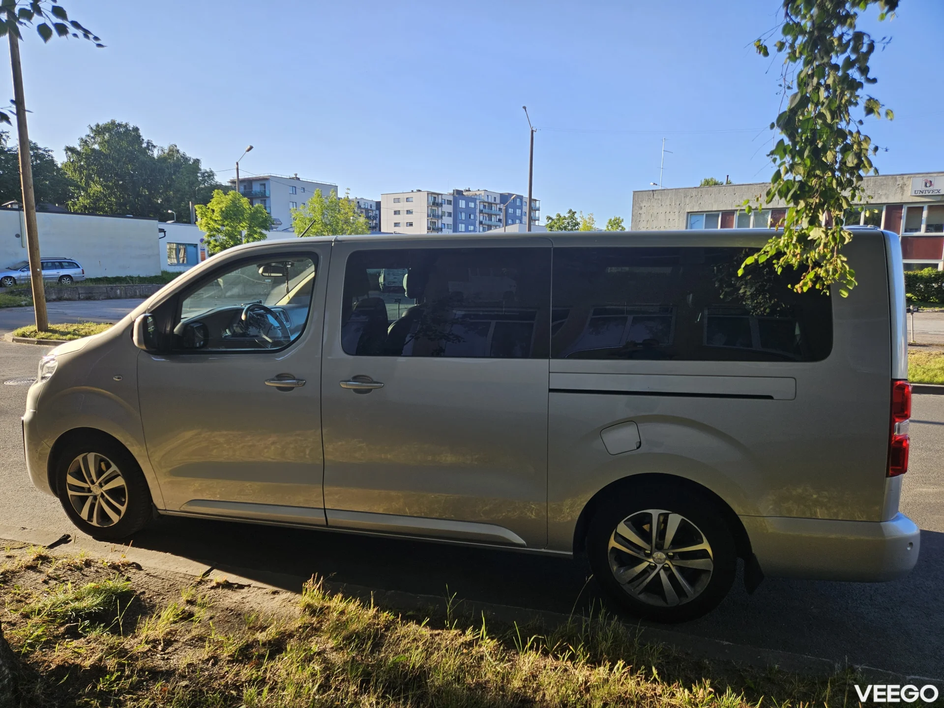 Peugeot Traveller EXPERT 2.0 130kW