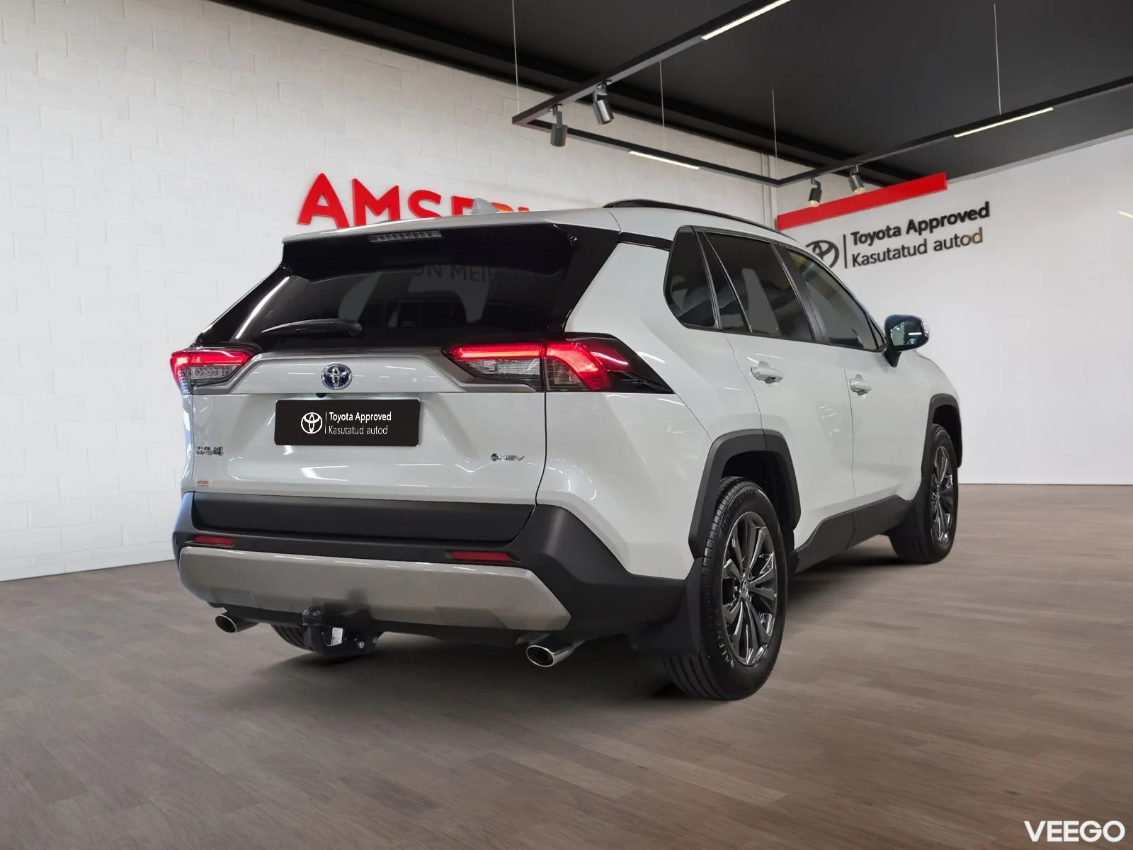 Toyota RAV4 Luxury Limited 2.5 131kW