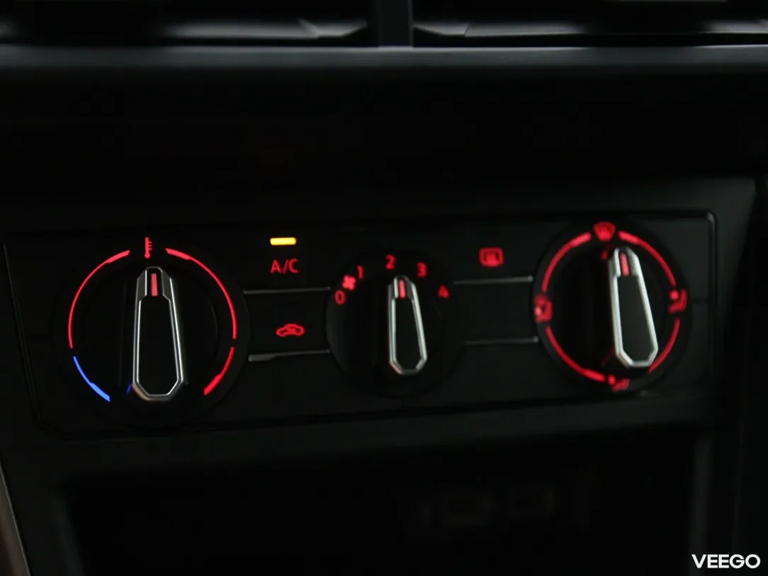 Volkswagen Polo 1 70kW