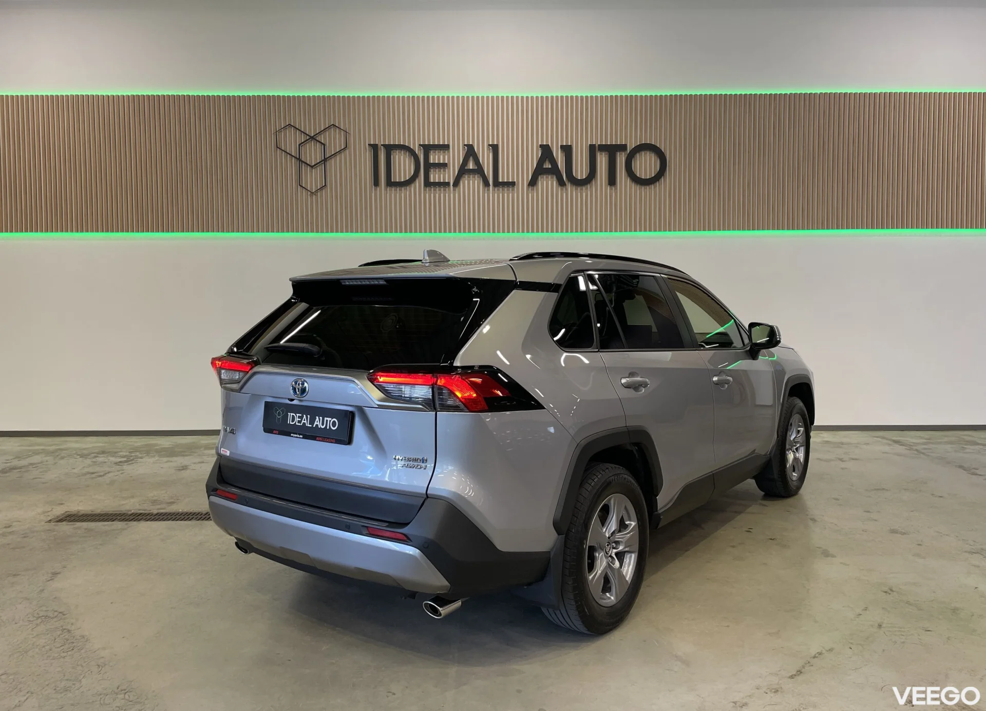 Toyota RAV4 Hybrid Luxury 2.5 131kW