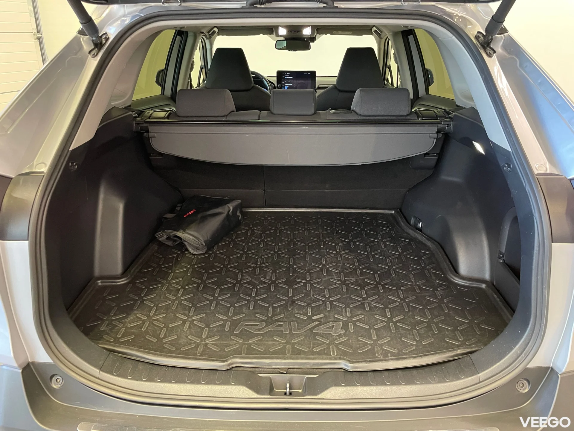 Toyota RAV4 Hybrid Luxury 2.5 131kW