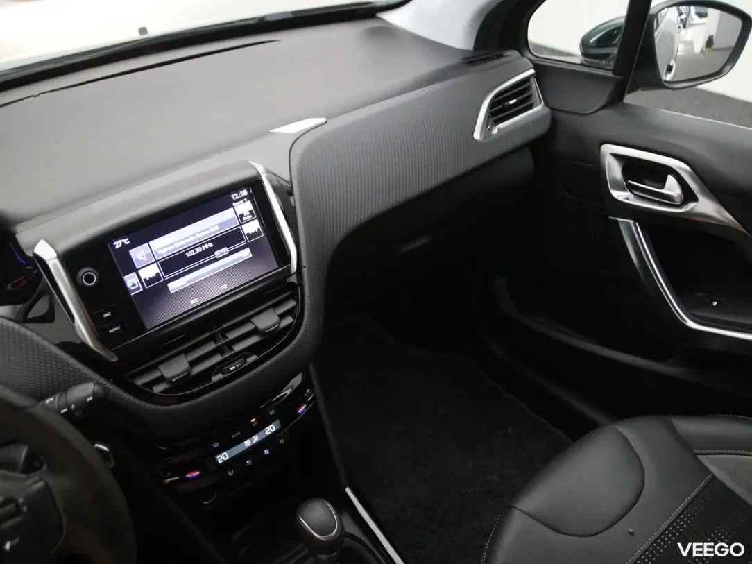 Peugeot 2008 1.2 81kW