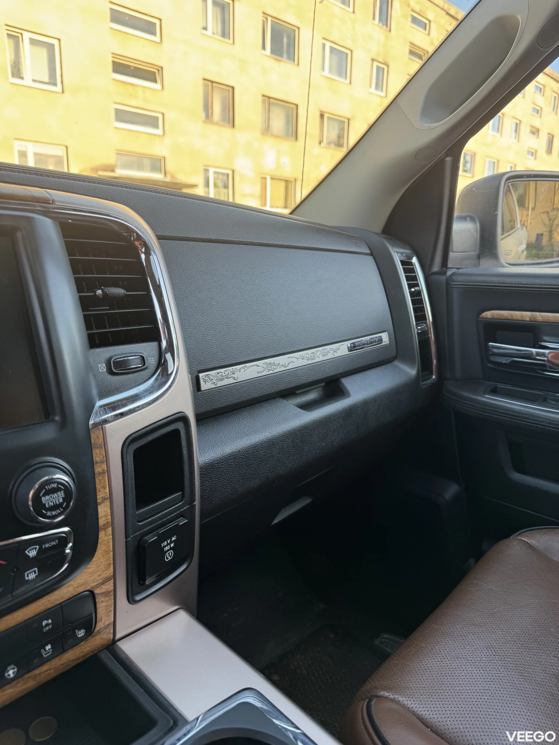 RAM 1500 Laramie Longhorn 5.7 295kW