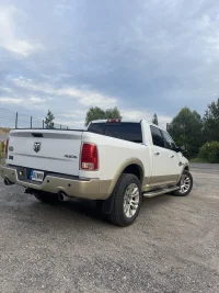RAM 1500 Laramie Longhorn 5.7 295kW thumbnail