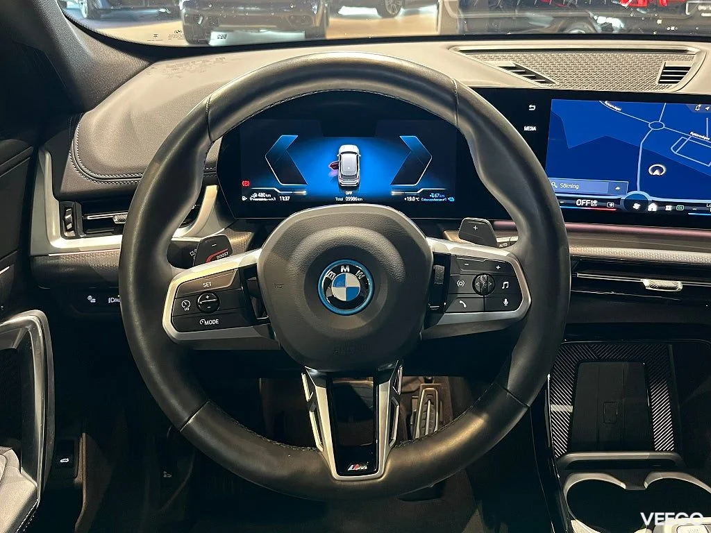 BMW X1 xDrive30e M Sport Elstolar Rattvärme Dragkrok 240kW