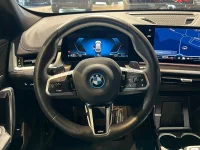 BMW X1 xDrive30e M Sport Elstolar Rattvärme Dragkrok 240kW