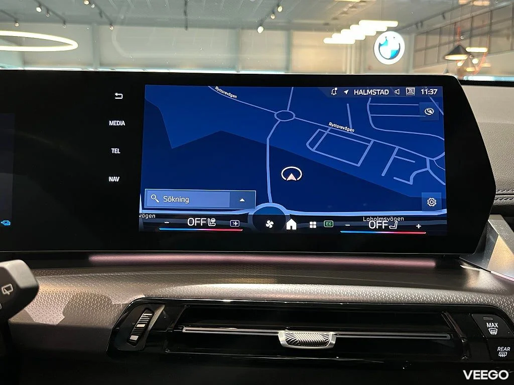 BMW X1 xDrive30e M Sport Elstolar Rattvärme Dragkrok 240kW