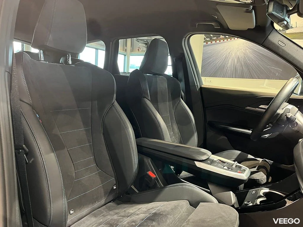 BMW X1 xDrive30e M Sport Elstolar Rattvärme Dragkrok 240kW