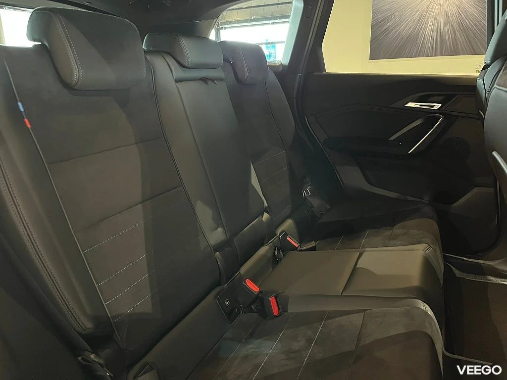 BMW X1 xDrive30e M Sport Elstolar Rattvärme Dragkrok 240kW