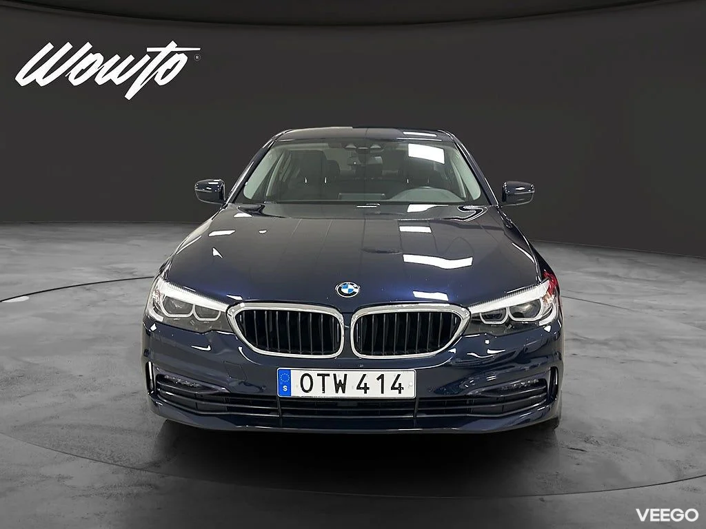BMW 530 e iPerformance Sedan 252HK Sport Line / Kamera /Navi 135kW