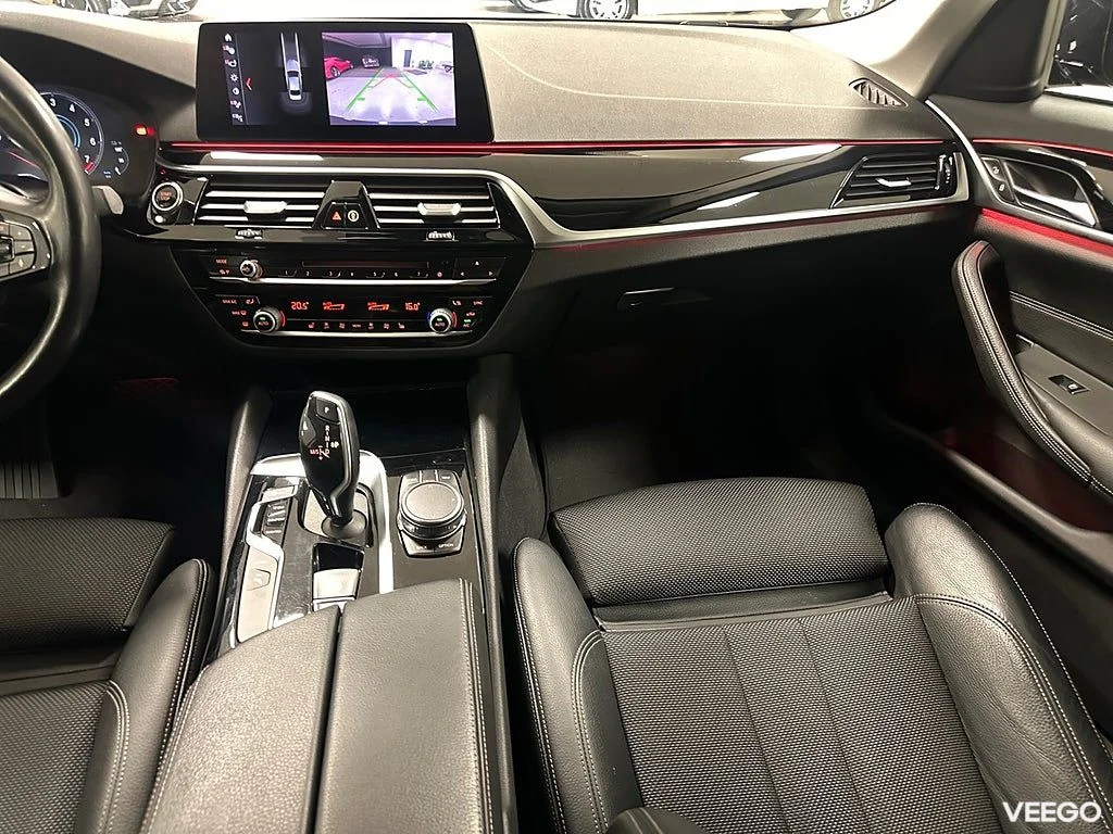 BMW 530 e iPerformance Sedan 252HK Sport Line / Kamera /Navi 135kW