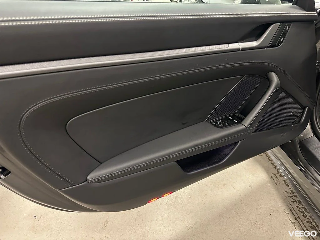 Porsche 911 Targa 4S PDK / Sport Chrono / Bose / Svensksåld 331kW