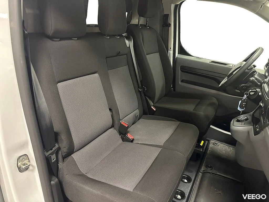Peugeot Expert Utökat Last 2.0 HDI 144HK L2 3-Sits Moms 106kW