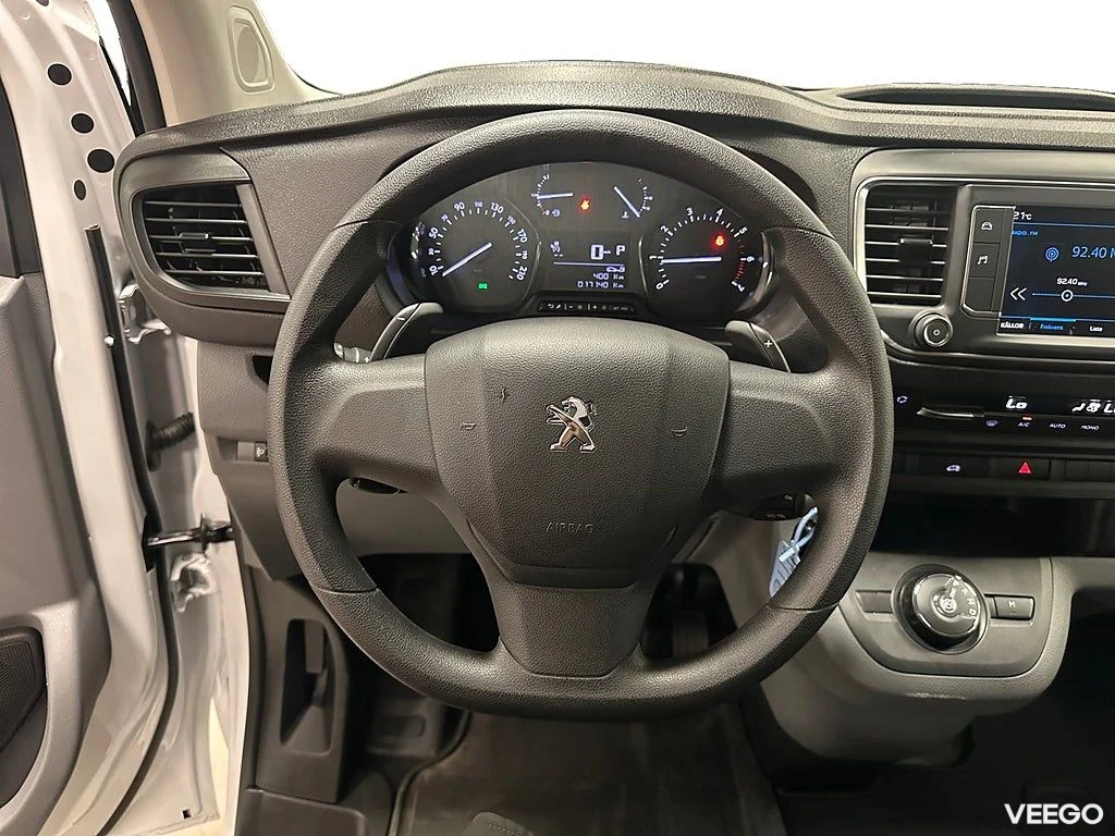 Peugeot Expert Utökat Last 2.0 HDI 144HK L2 3-Sits Moms 106kW