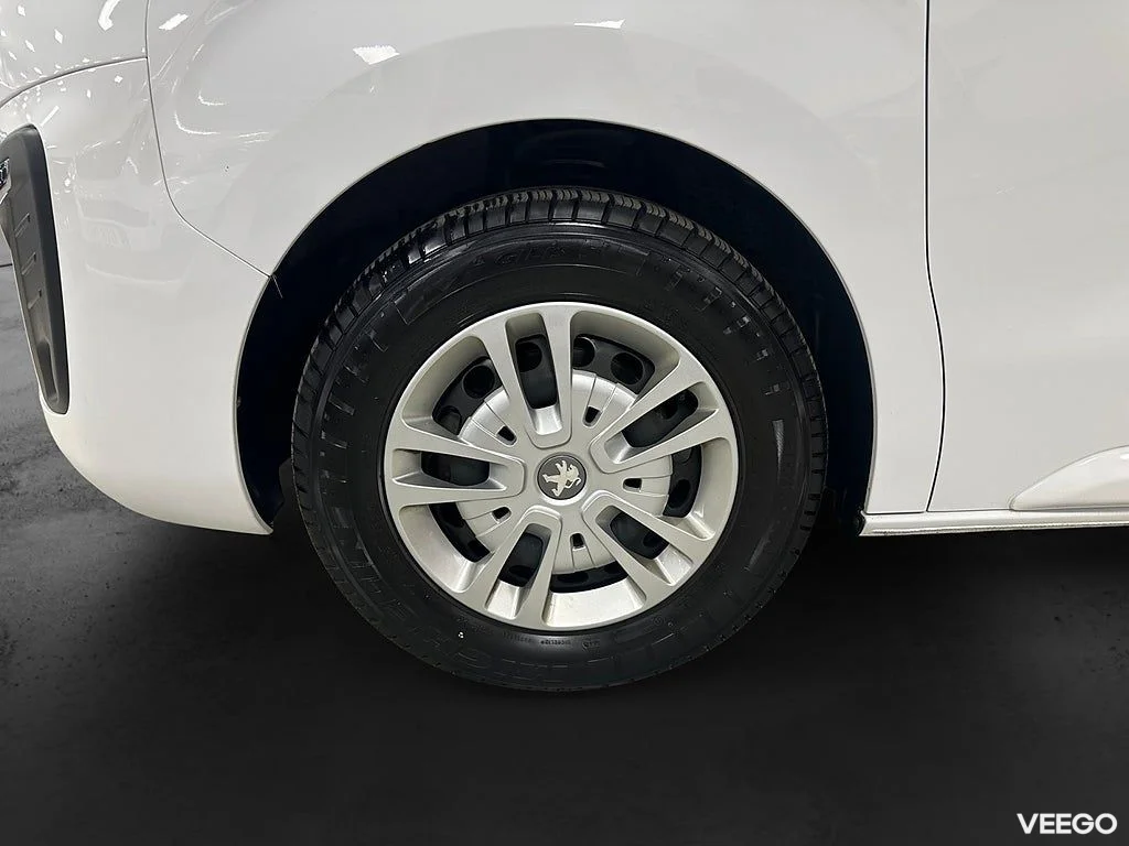 Peugeot Expert Utökat Last 2.0 HDI 144HK L2 3-Sits Moms 106kW