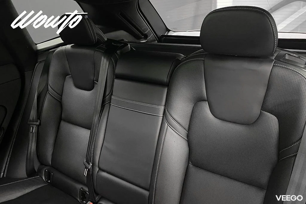 Volvo XC60 T8 TwEn AWD 392HK R-Design /Polestar /B&W/Se Spec 288kW