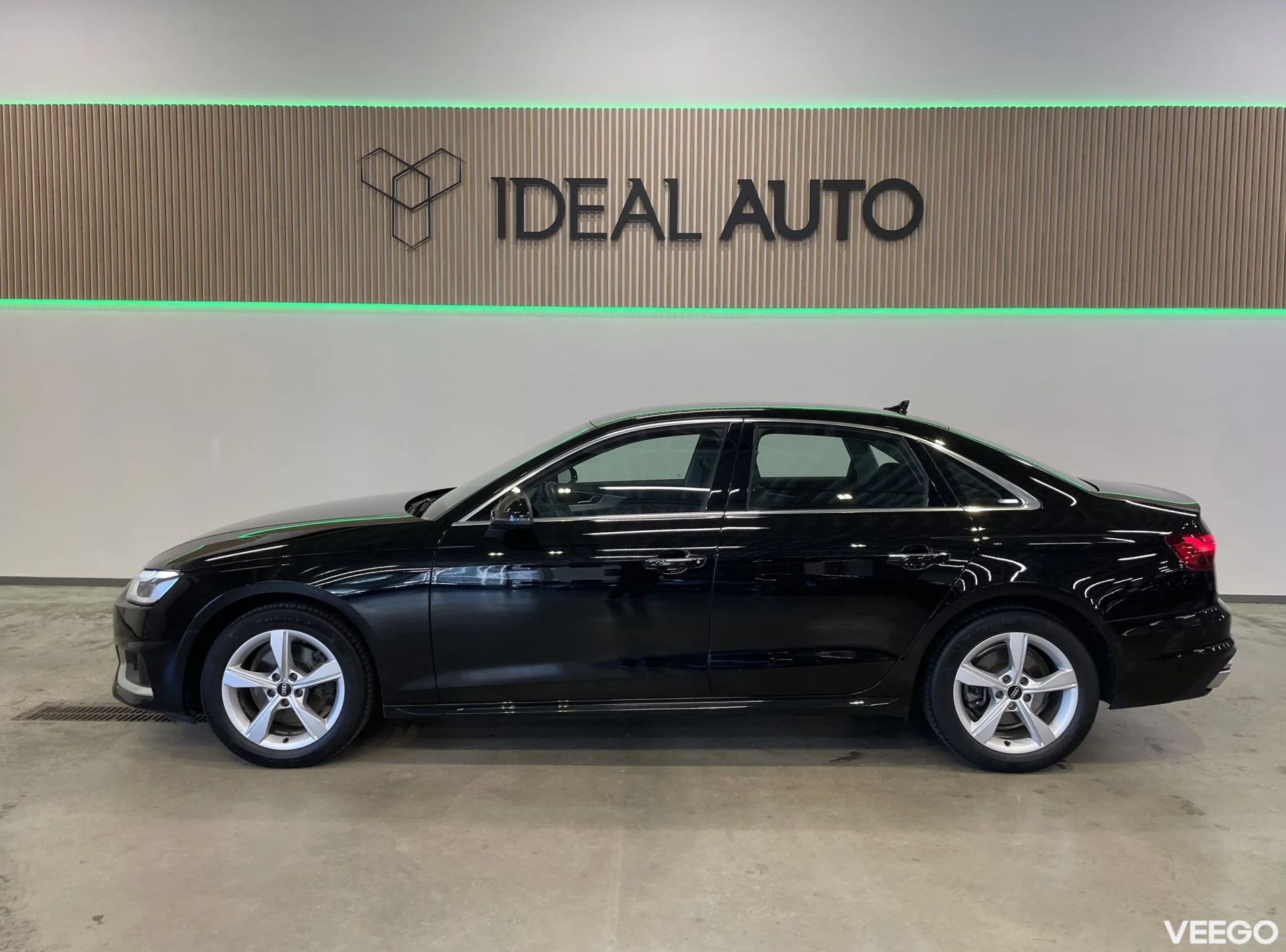 Audi A4 LIMOUSINE - 2 110kW