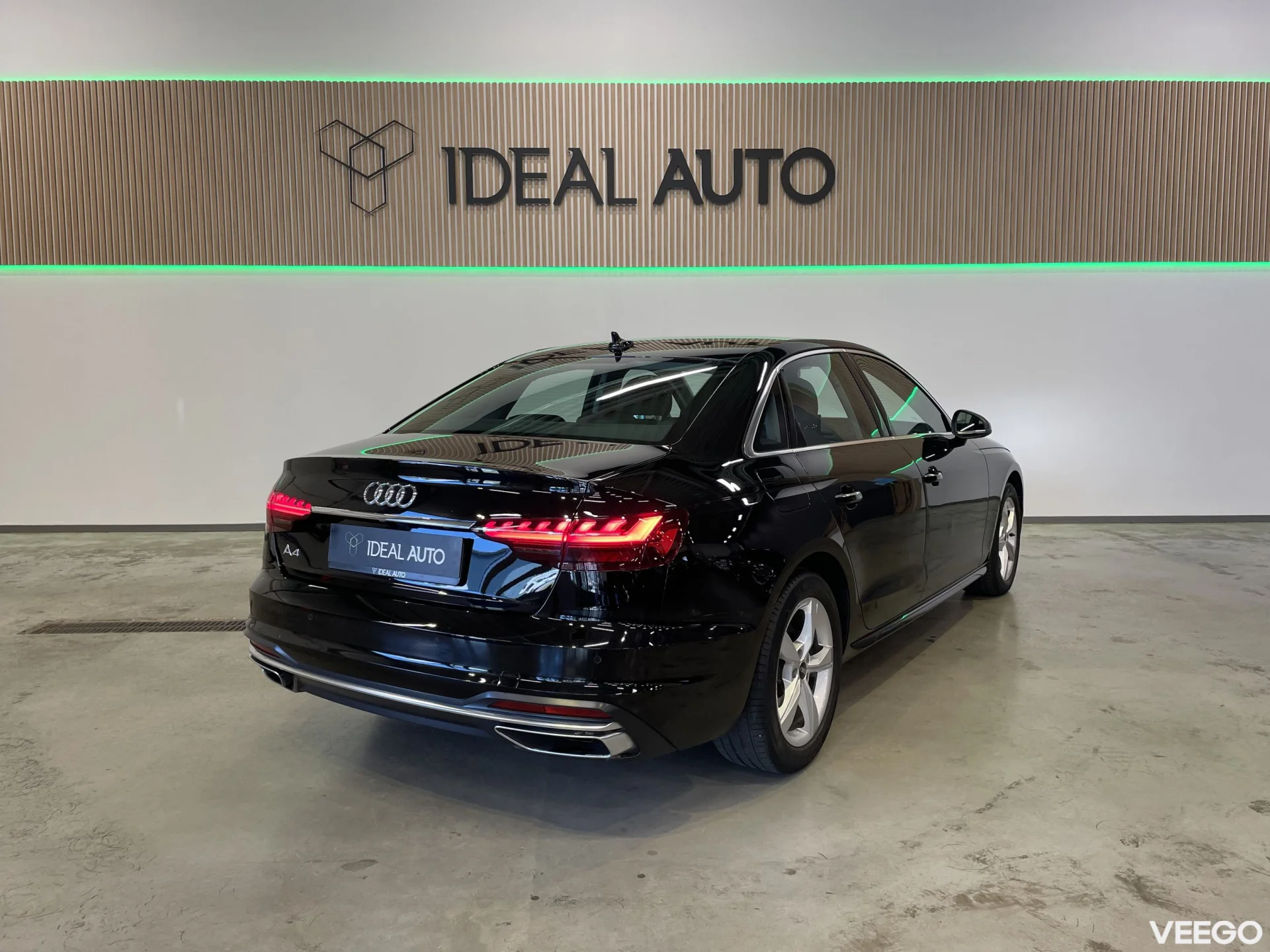 Audi A4 LIMOUSINE - 2 110kW