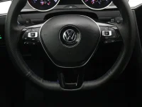 Volkswagen Passat 1.4 160kW thumbnail