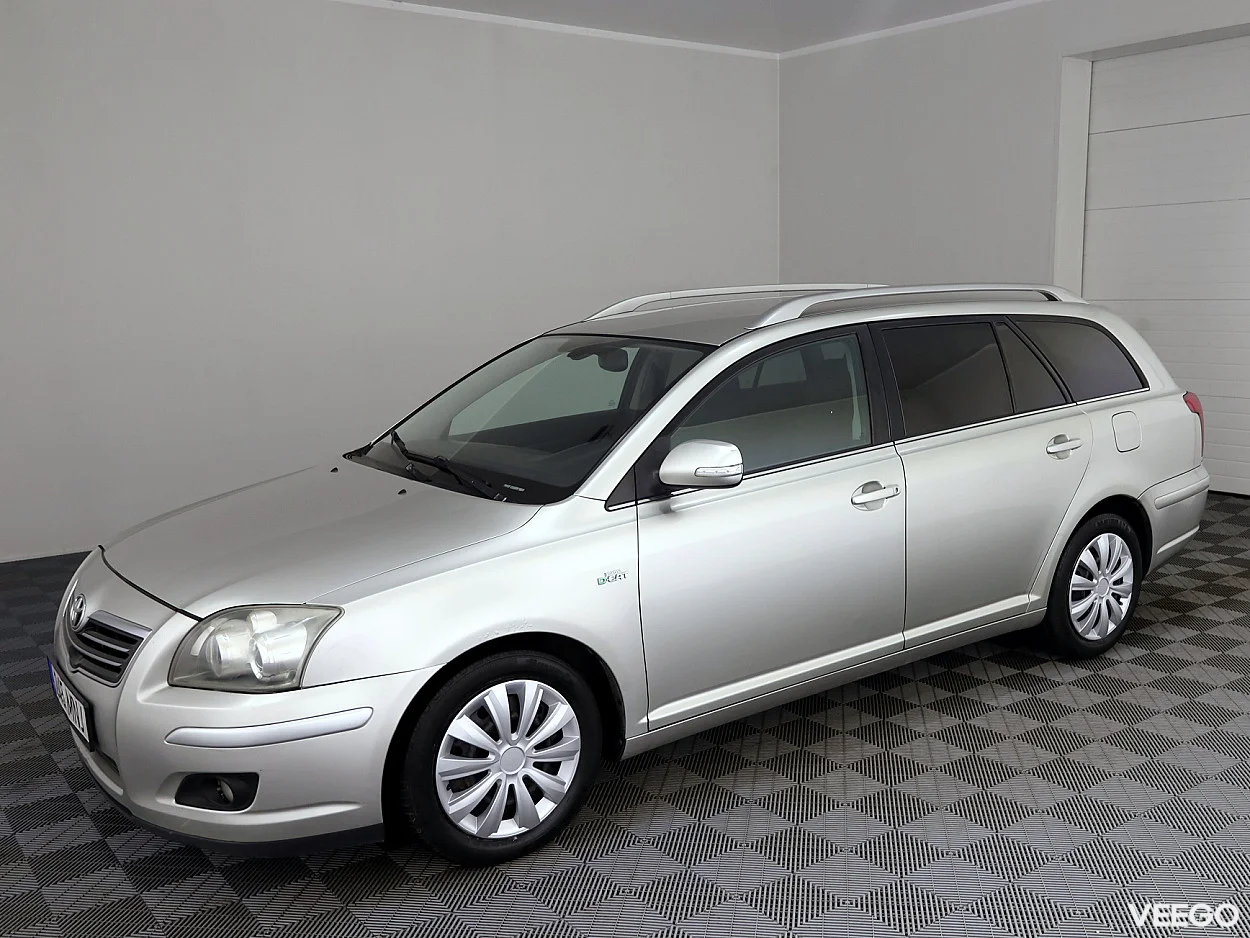 Toyota Avensis 2.2 130kW
