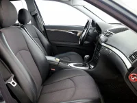 Mercedes-Benz E200 1.8 121kW thumbnail