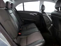 Mercedes-Benz E200 1.8 121kW thumbnail