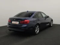 BMW 320 2 140kW thumbnail