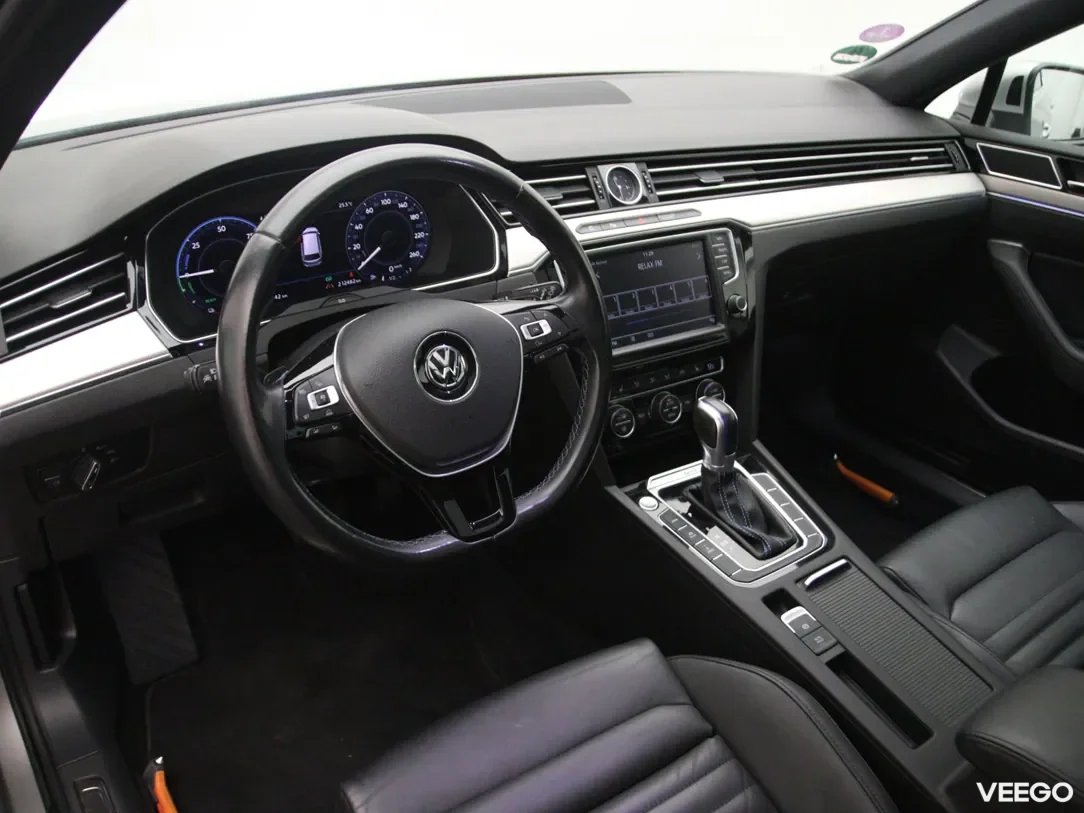 Volkswagen Passat 1.4 160kW