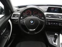BMW 320 2 140kW thumbnail