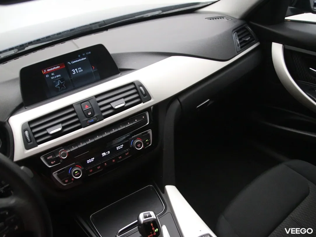 BMW 320 2 140kW