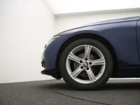 BMW 320 2 140kW thumbnail
