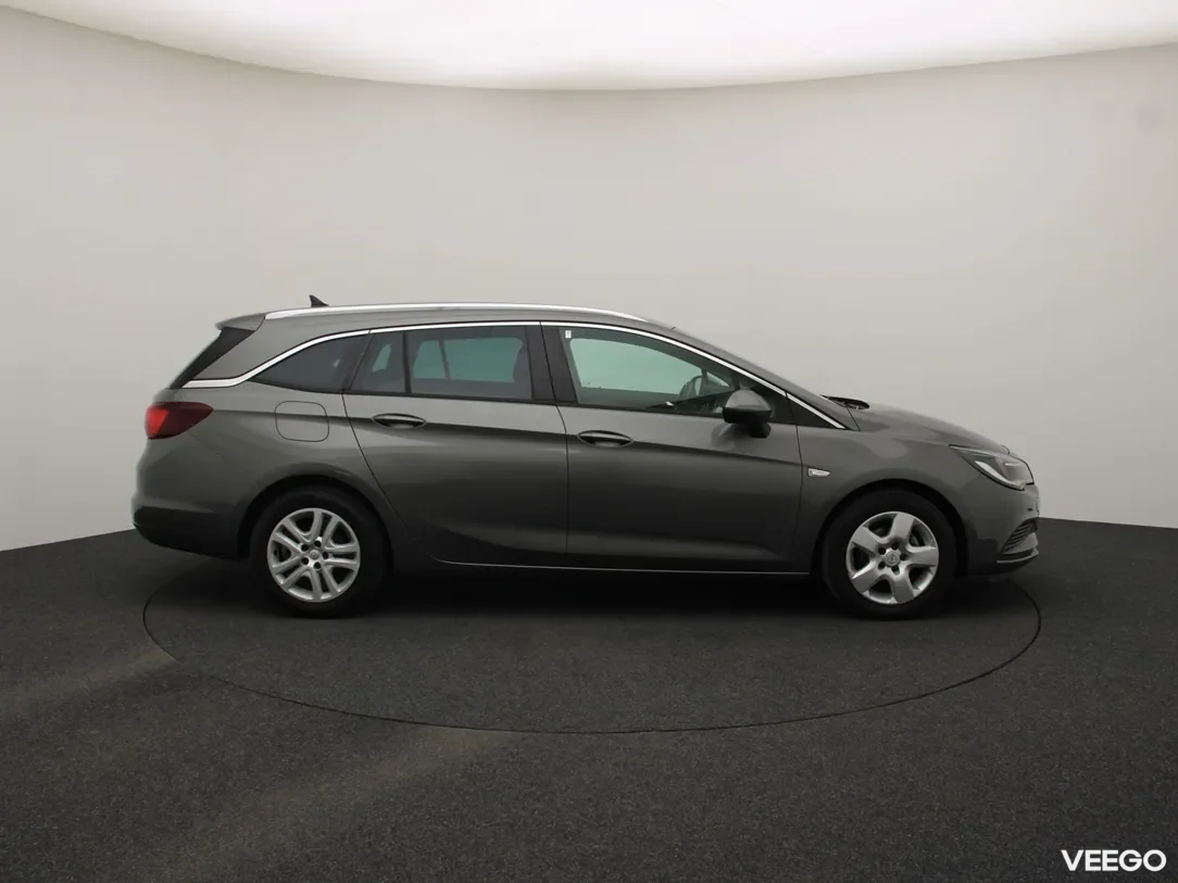 Opel Astra 1.6 81kW