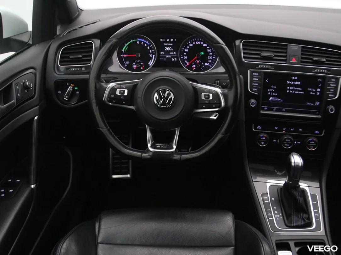 Volkswagen Golf 1.4 150kW