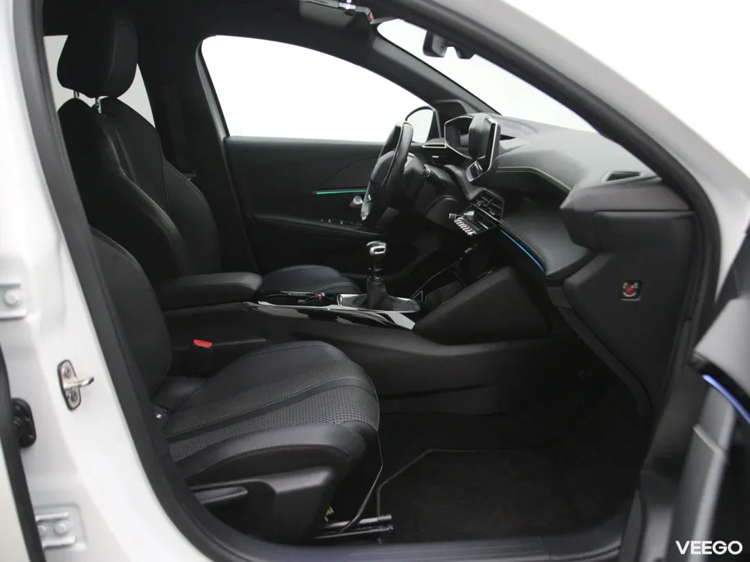 Peugeot 208 1.2 74kW