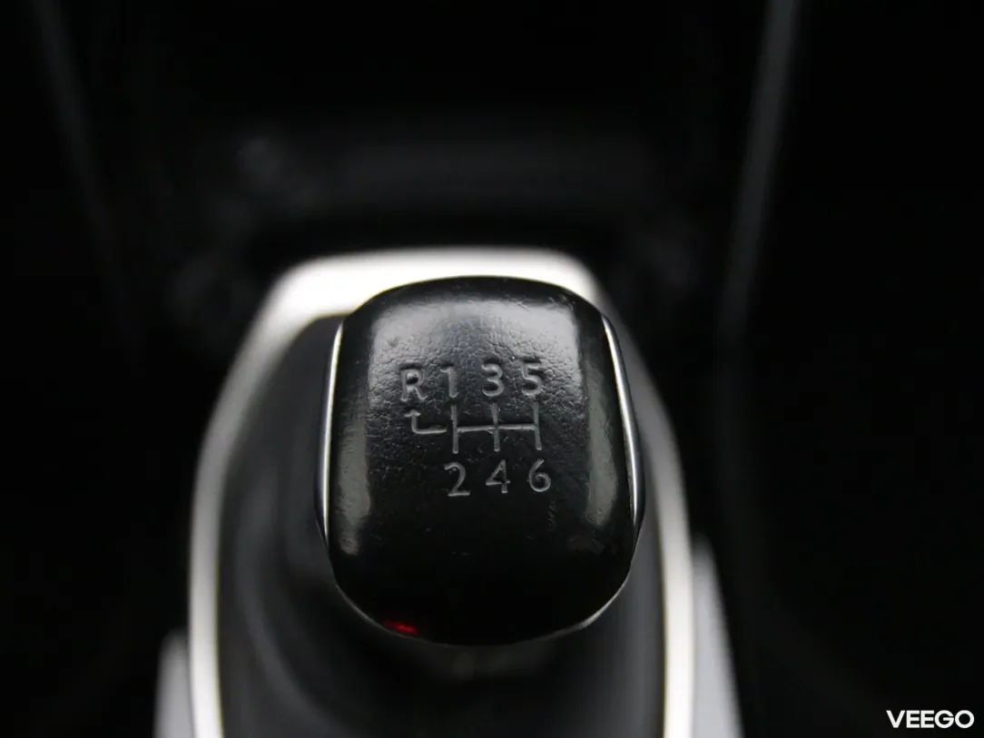 Peugeot 208 1.2 74kW