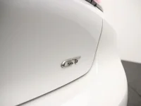 Peugeot 208 1.2 74kW thumbnail