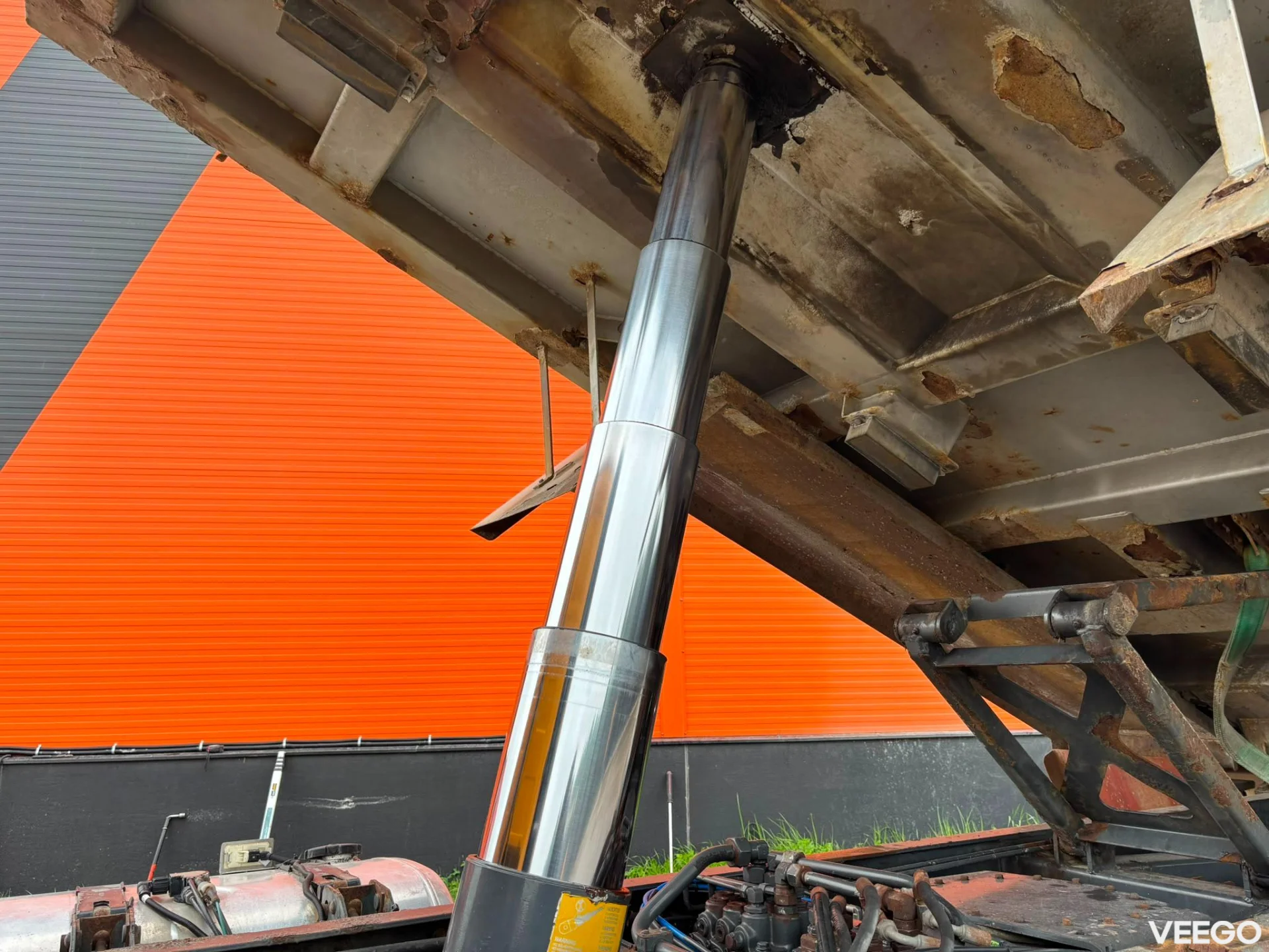 Volvo FH480 UNDERBODY SCARPER / SNOWPLOW EQUIPMENT 480kW