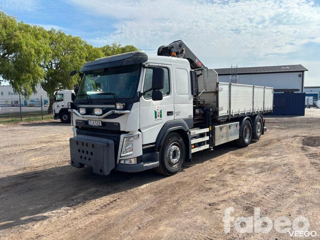 Volvo FM 420  Flakbil med HIAB  X-HiPro 232 E-6 kran(136728) 315kW