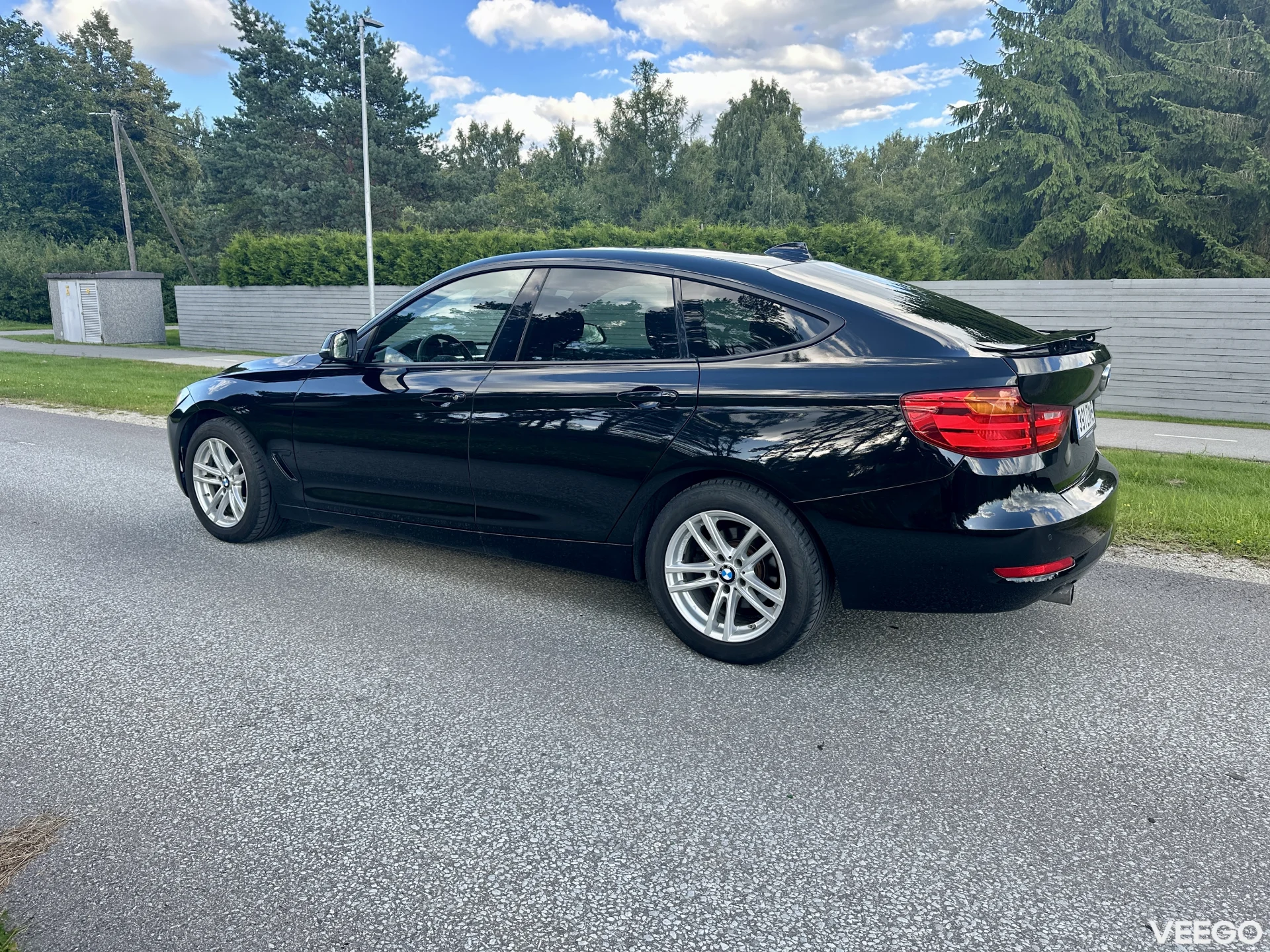 BMW 318 GT 2.0 105kW