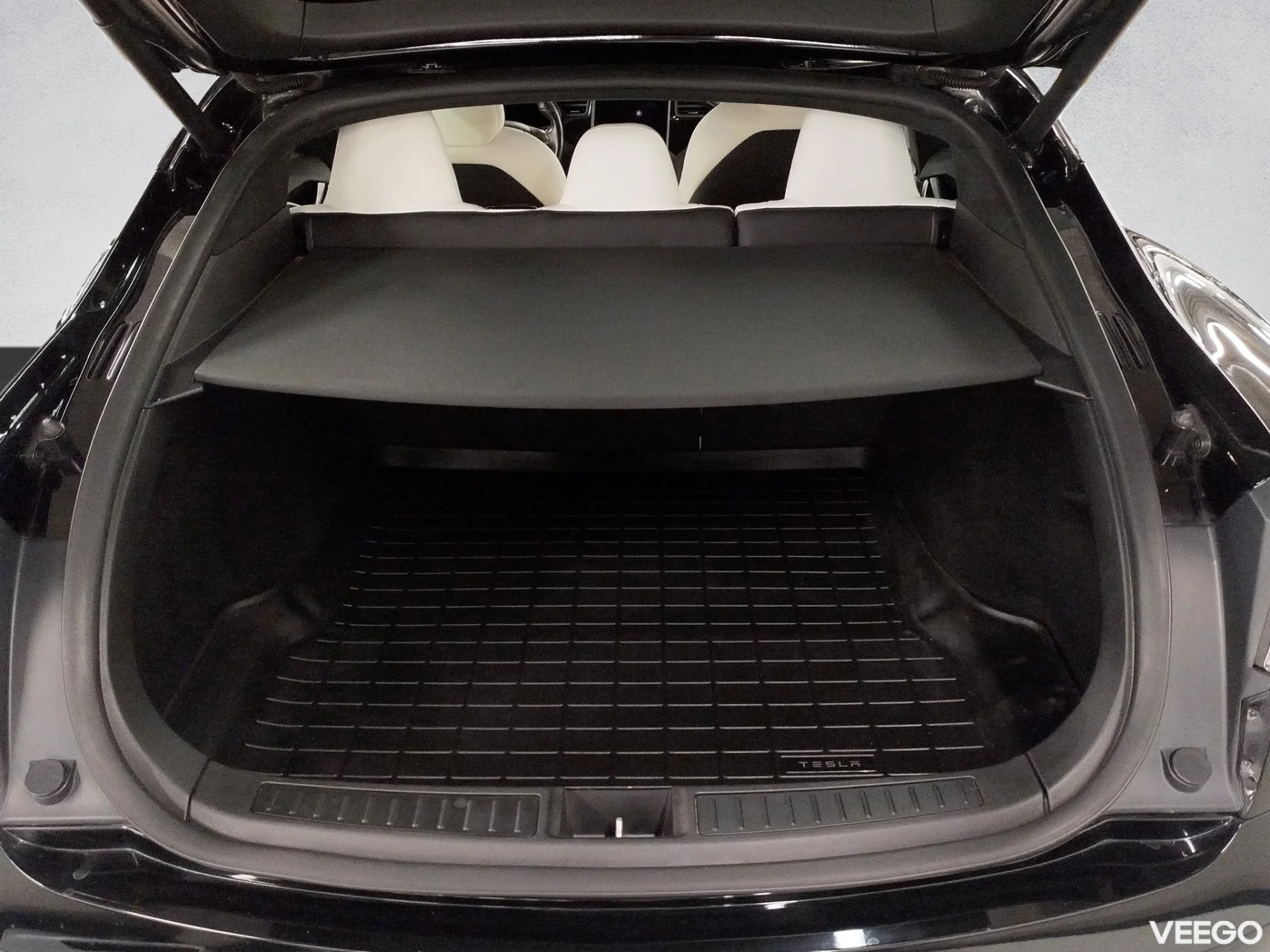 Tesla Model S Dual Motor Long Range AWD Raven 311kW