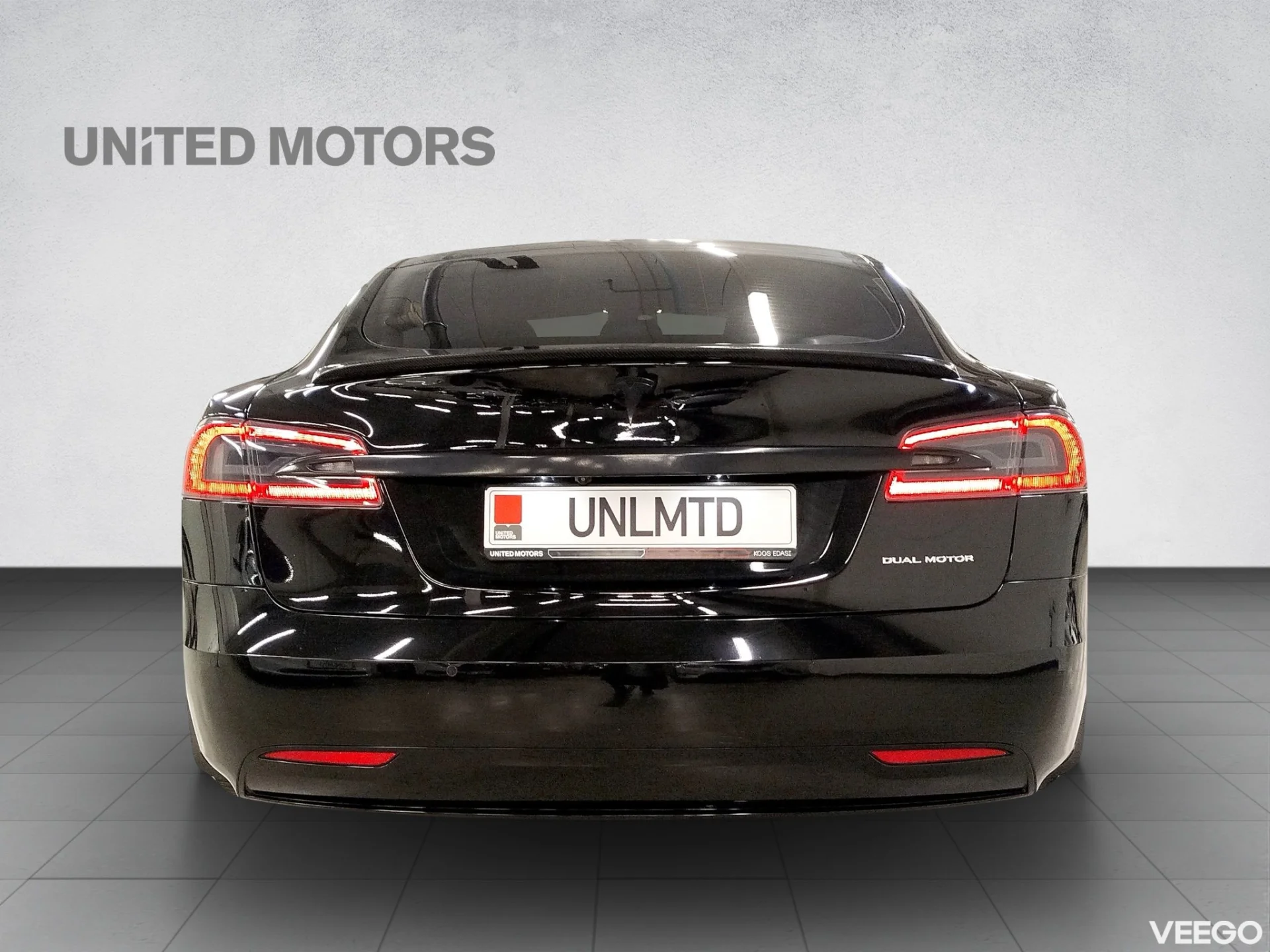 Tesla Model S Dual Motor Long Range AWD Raven 311kW