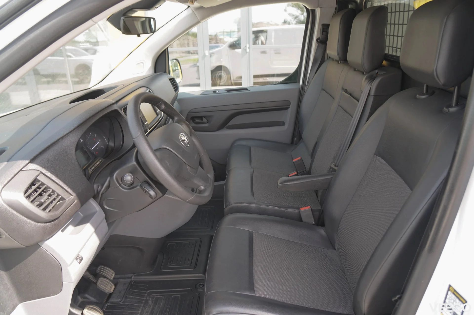 Toyota Proace Professional L1 2 90kW