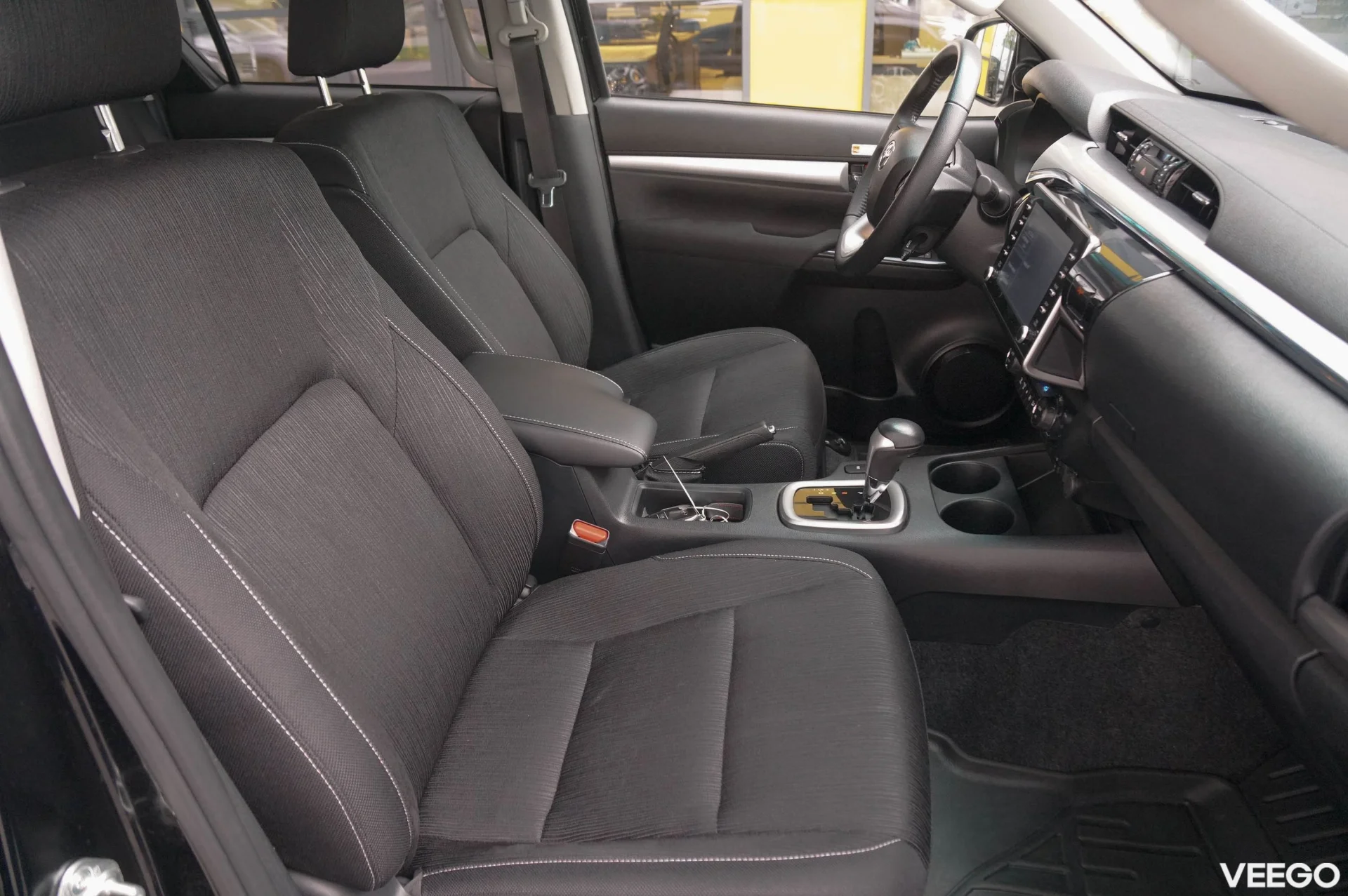 Toyota Hilux Legend Doublecab 2.8 150kW