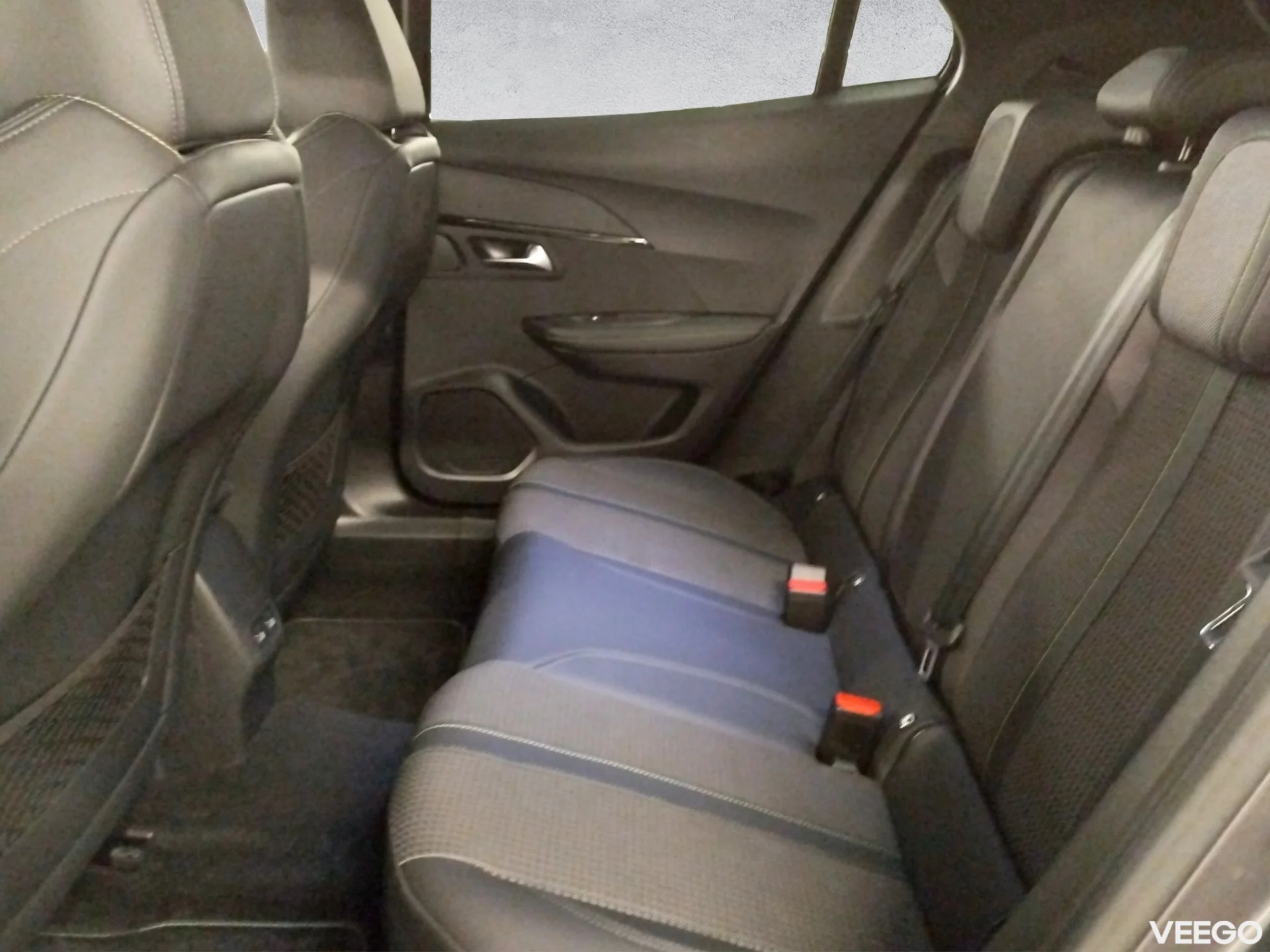 Peugeot 2008 GT BlueHDi 130 AT8 96kW