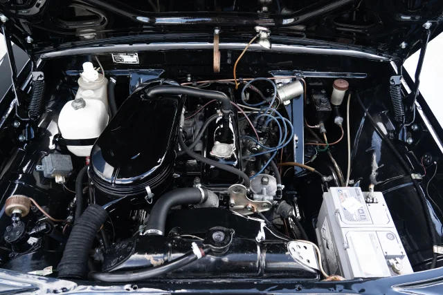 Image of GAZ 24 Volga 2.4 70kW