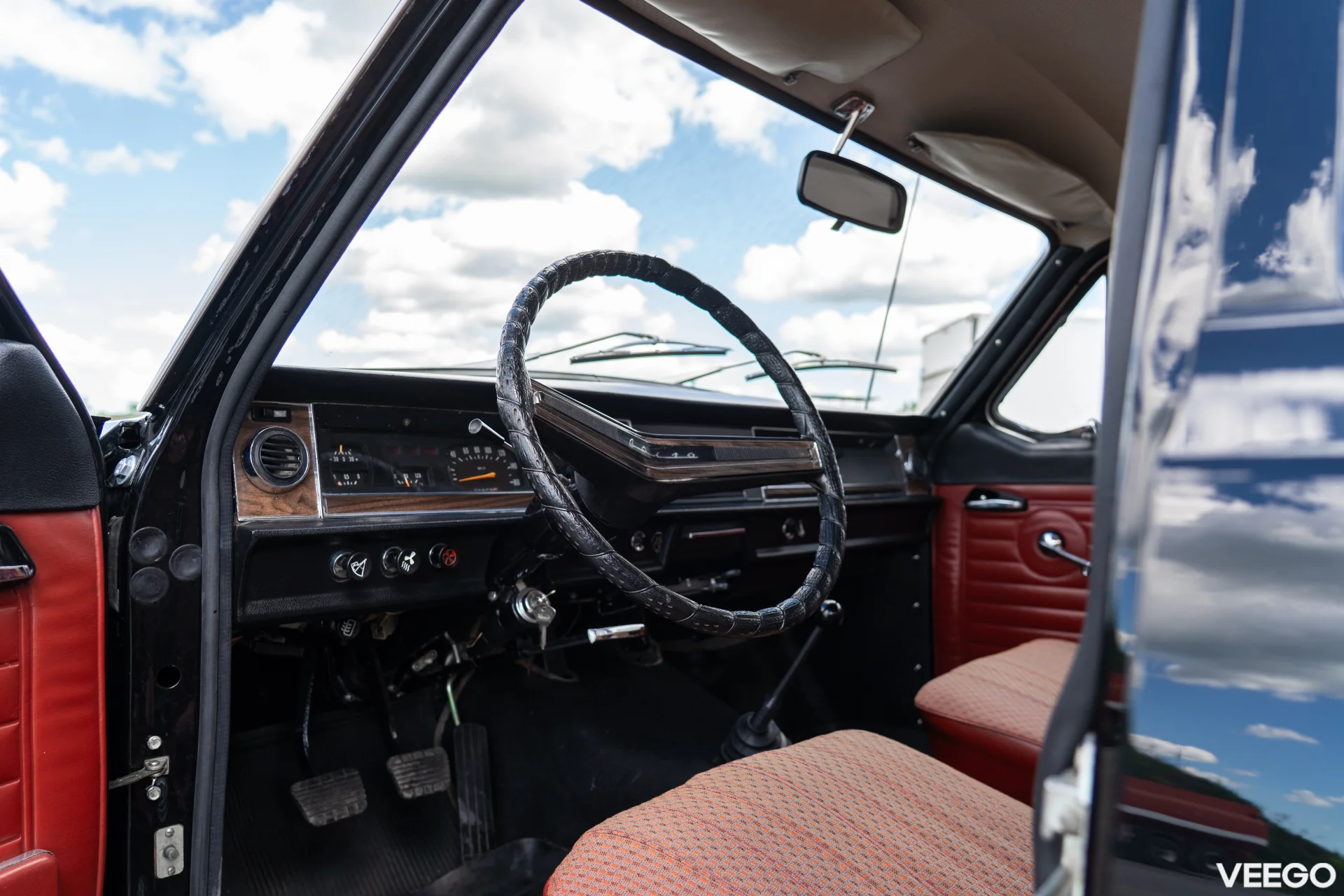 GAZ 24 Volga 2.4 70kW