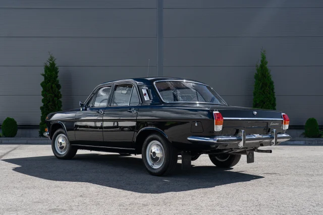 Image of GAZ 24 Volga 2.4 70kW