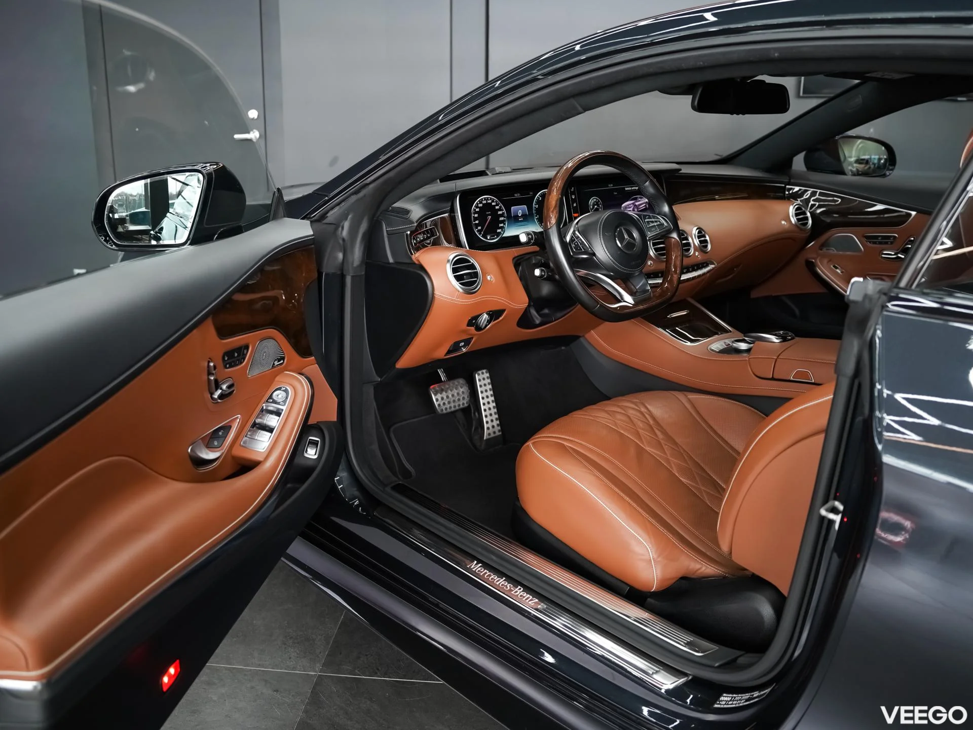 Mercedes-Benz S500 4.7 335kW