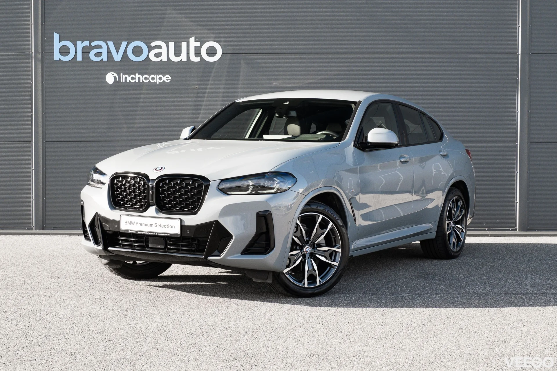 BMW X4 xDrive20i MHEV M-Sportpakett 2 135kW